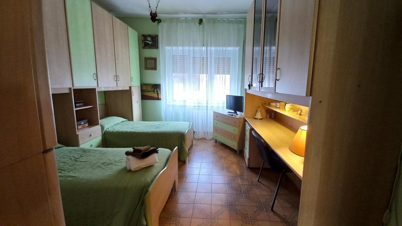 Appartamento Incantevole Al Centro Di Торваяника Екстериор снимка